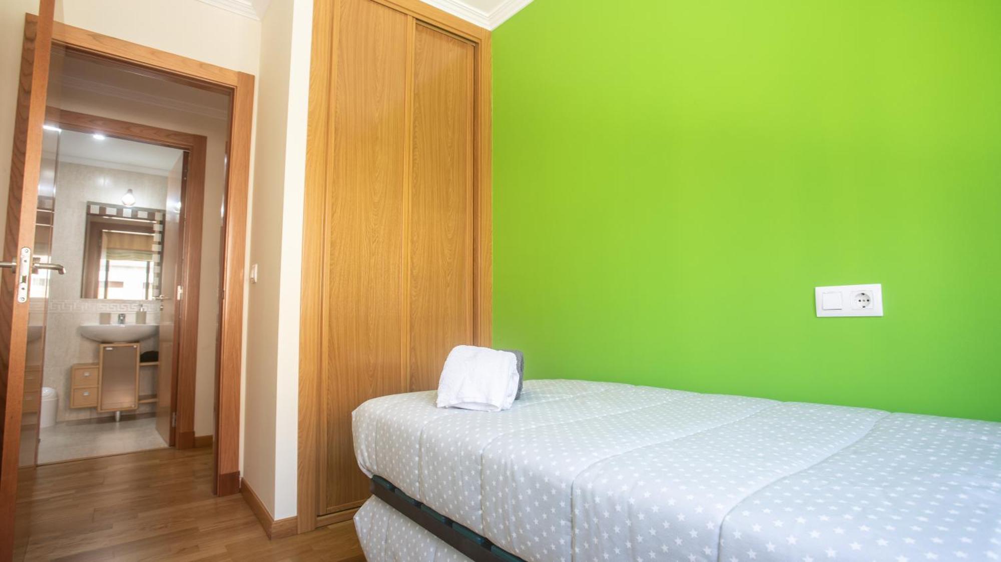 Apartamento En El Centro Con Plaza De Garaje A Guarda Eksteriør billede